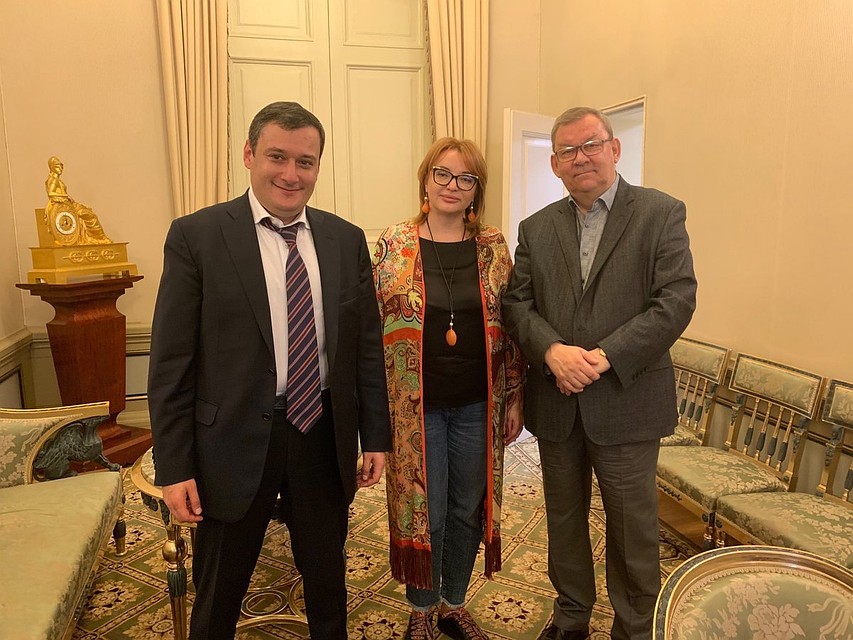 Александр Хинштейн 