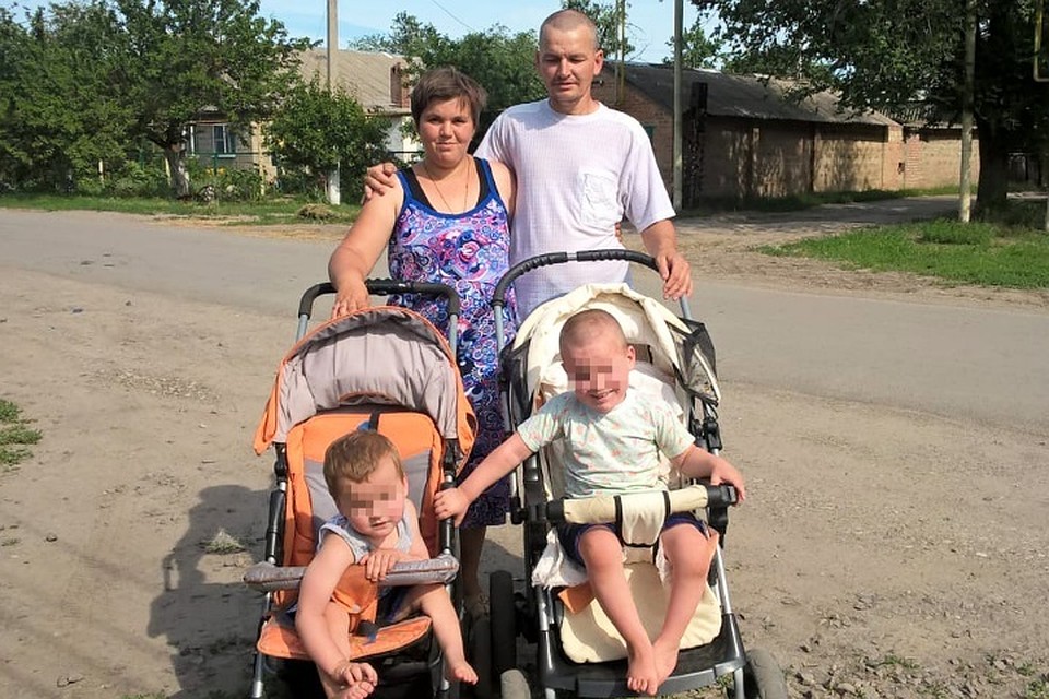 Молодая семья может остаться без детей и без жилья. Фото: архив семьи.