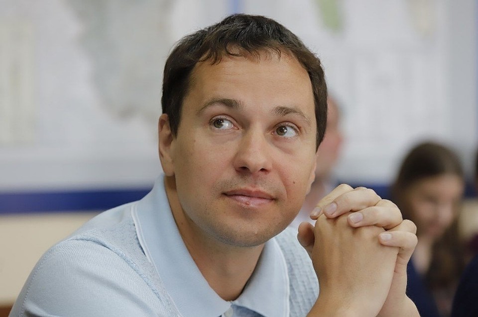 Сергей Григорьев: "Наша деятельность направлена на то, чтобы научить всех желающих грамотно оформлять заявку на конкурс, качественно составлять презентацию и уверенно выступать на защите". ФОТО: Клим Мурашкин.