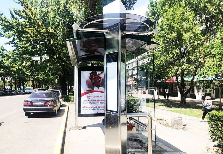 В Бишкеке теперь есть современные остановки.
