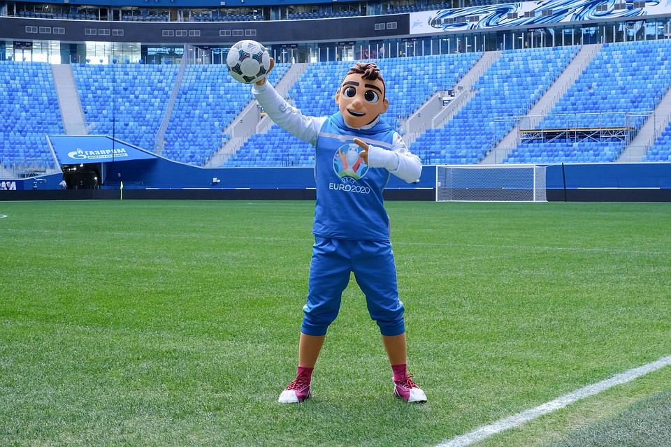 На официальном сайте УЕФА стартовала подача заявок на билеты Евро-2020.