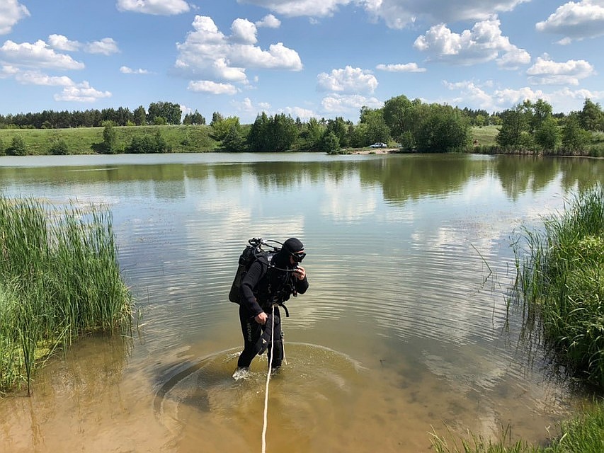 Утонувших ищут водолазы