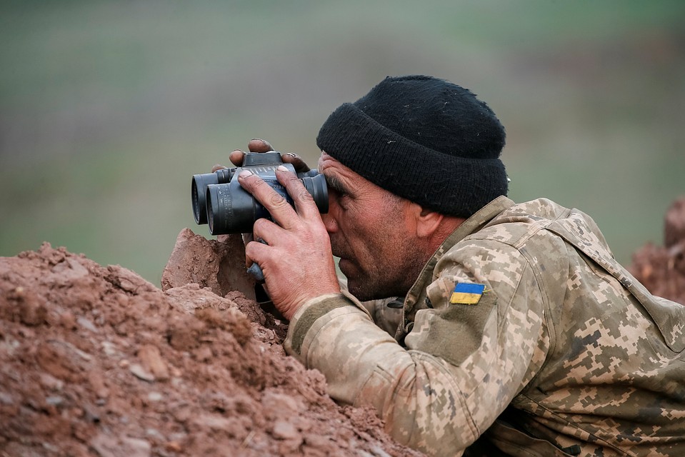 Названа причина экстренного отступления украинских военных от ЛНР
