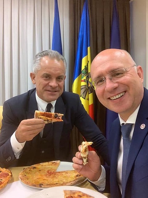Друзья-соратники.