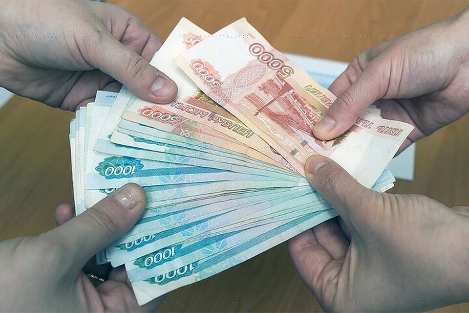 На Кубани женщина пряталась в шкафу, чтобы не платить долг по алиментам