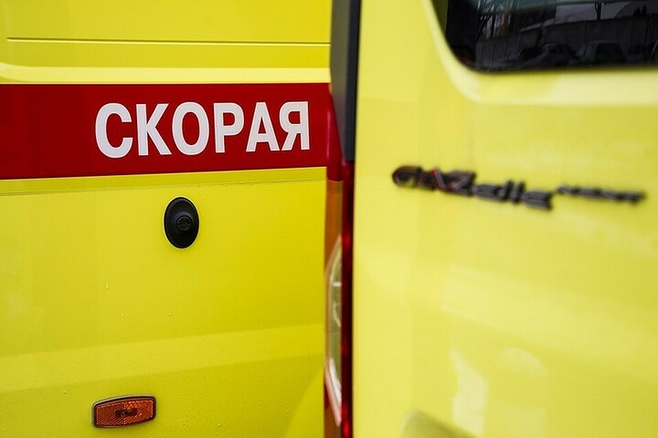 В Сочи 7-летний мальчик споткнулся о резиновый коврик и сломал правое предплечье
