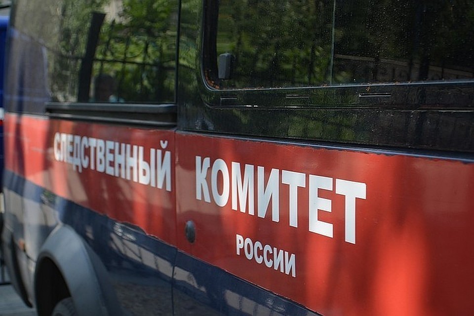 Ребенок, по информации знакомого с ситуацией источника, пока остается в больнице