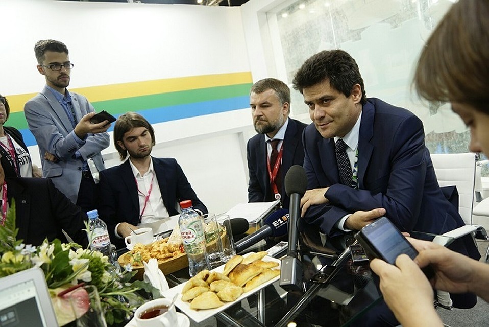 Глава города поговорил с журналистами о перспективах развития городского транспорта
