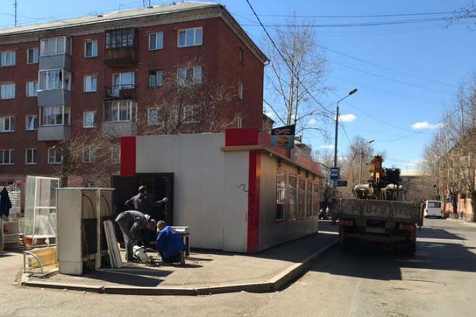 В Красноярске снесли 8 незаконно торгующих алкоголем павильонов. Фото: пресс-служба мэрии.