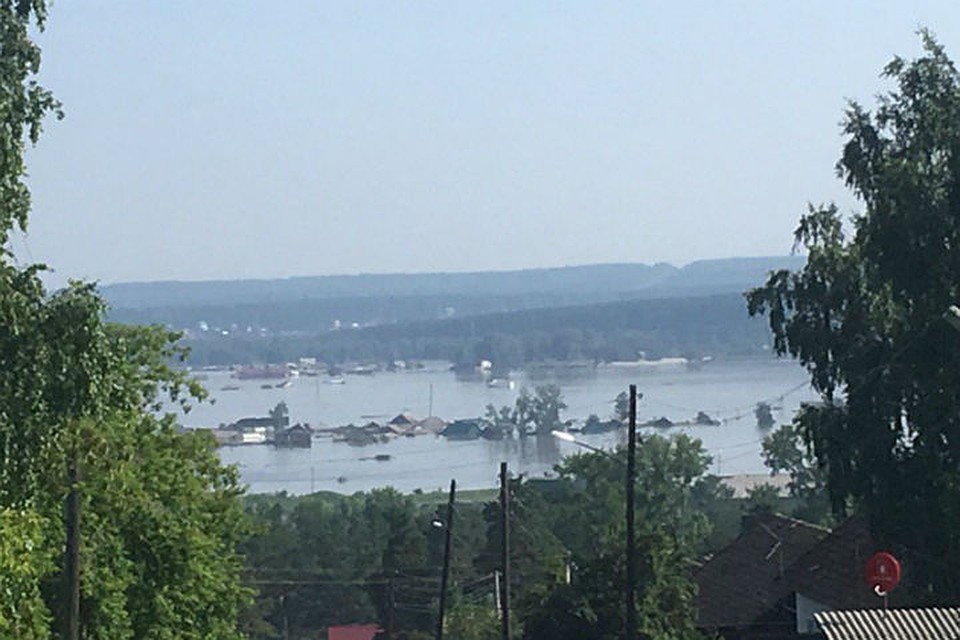 Последствия наводнения: Тулун и Нижнеудинск продолжают очищать от завалов.