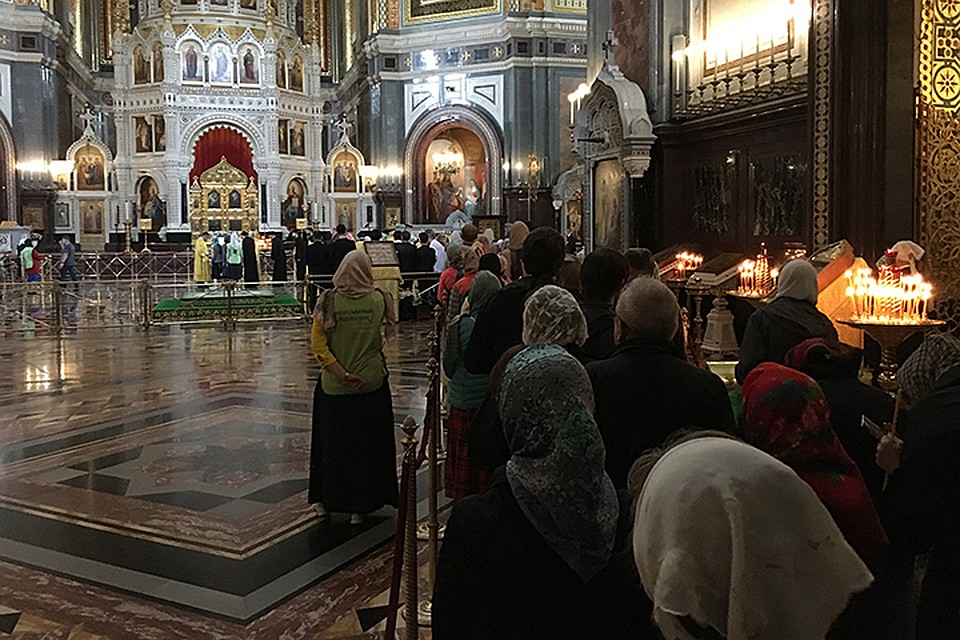Для паломников к святыми мощами благоверных князя Петра и княгини Февронии Муромских в Москве запустили «горячую линию»