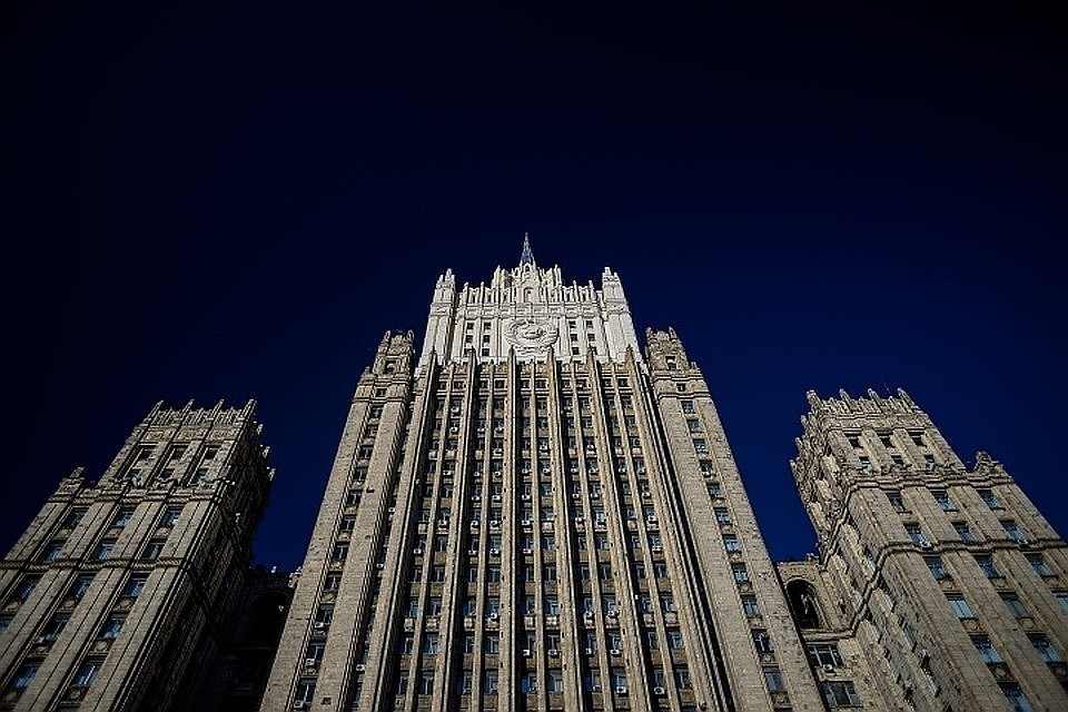 В МИД РФ назвали бессмысленным очередной пакет американских санкций