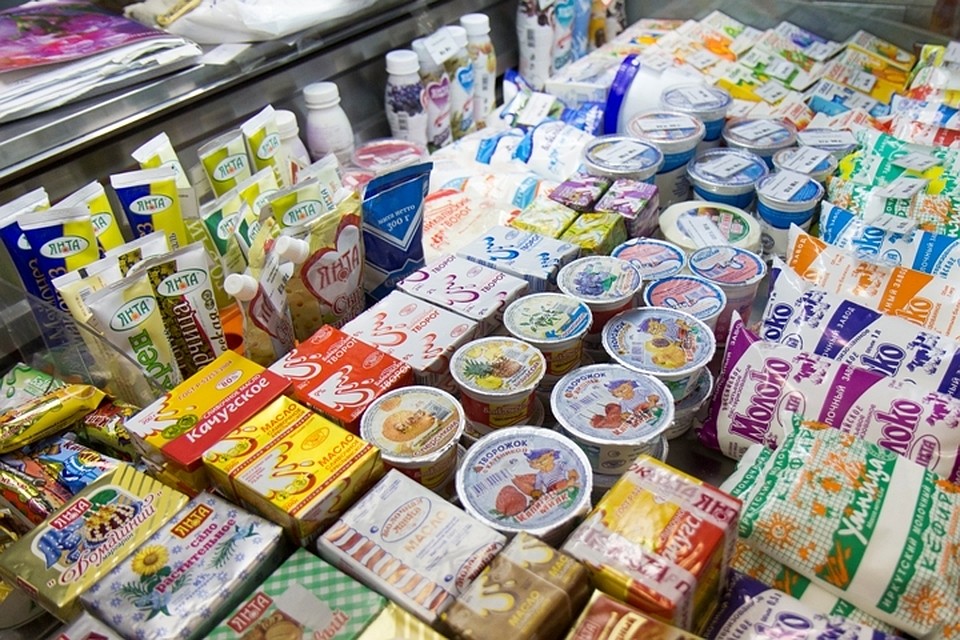 С 1 июля все продукты с содержанием растительных жиров должны размещаться отдельно от 100-процентной «молочки»
