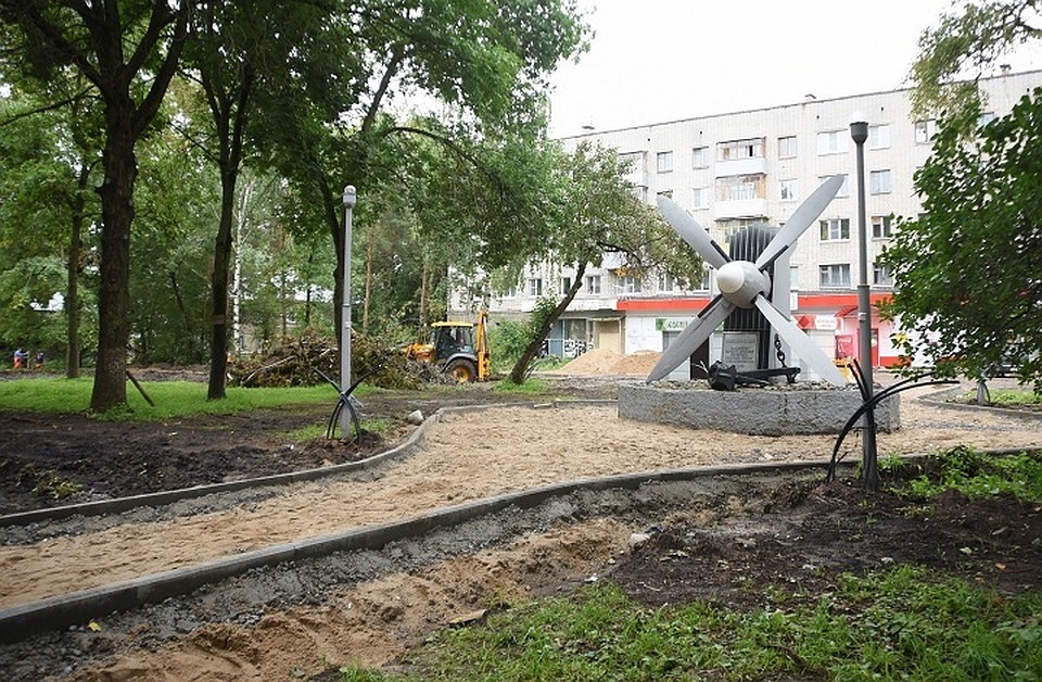 Сквер полностью обновится в середине сентября.