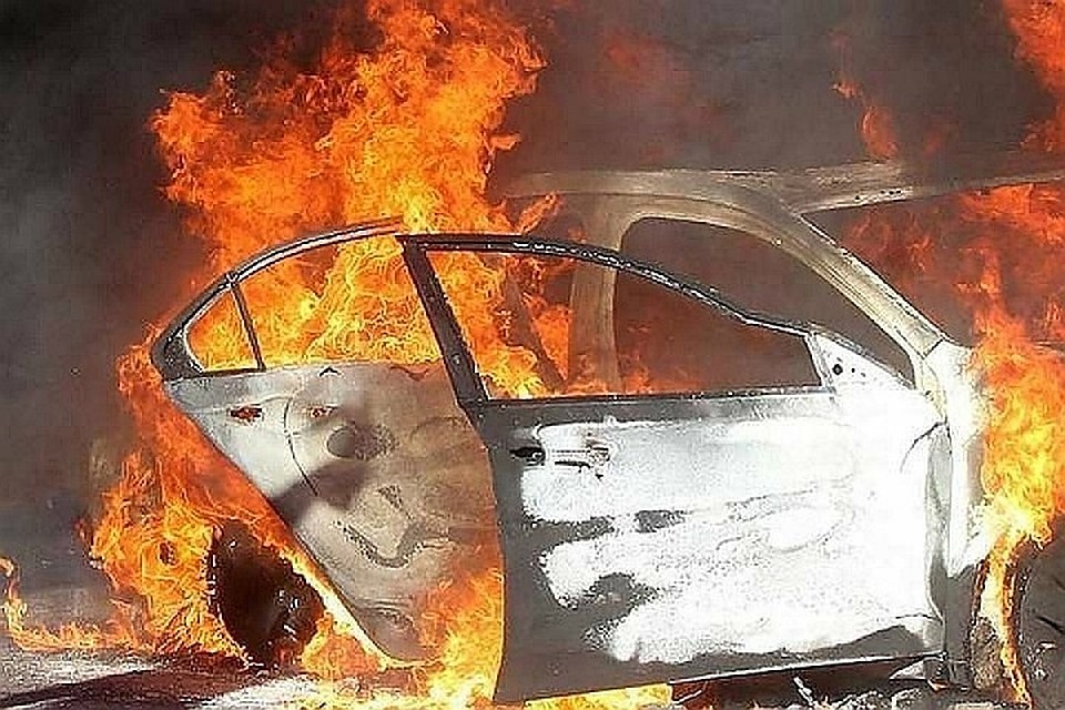 Предварительная причина пожара – неисправность систем механизмов и узлов транспортного средства.