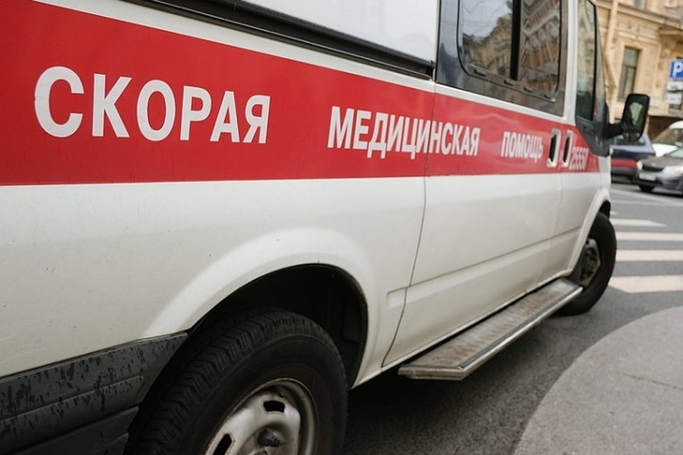 Предварительно, в аварии погибли девушка и парень, еще одна женщина - в больнице