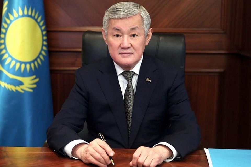 Бердыбек Сапарбаев.