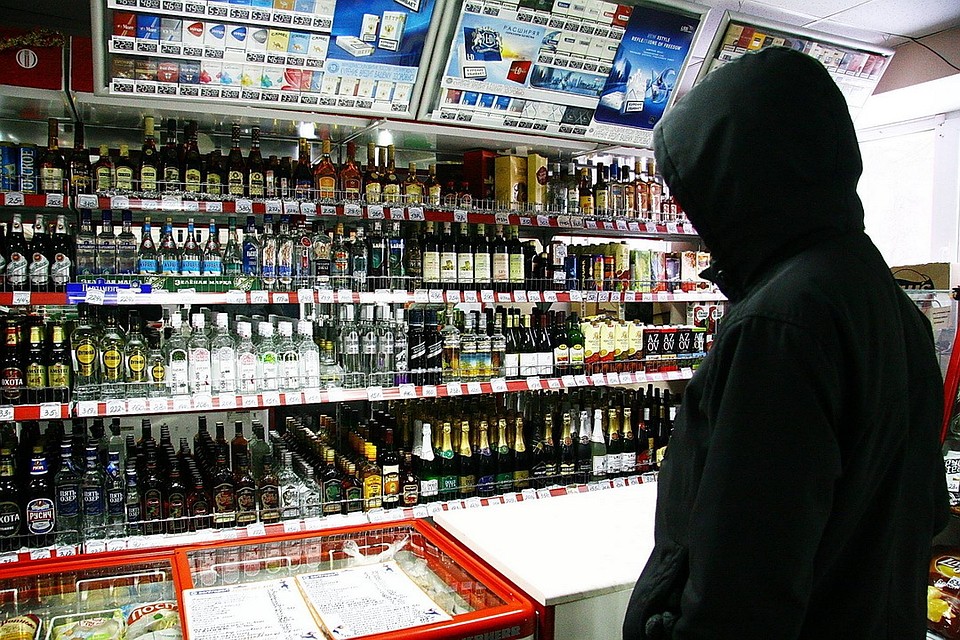 Псковича могут наказать за продажу алкоголя без лицензии.