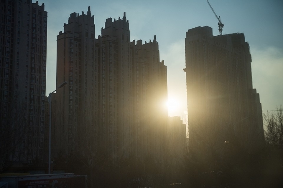 Челябинца сняли с девятого этажа.