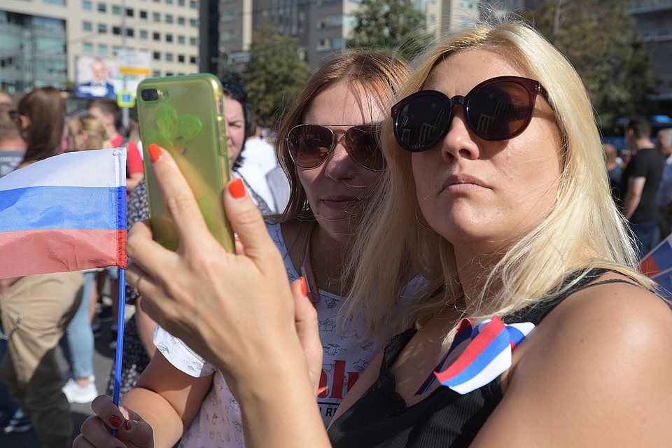 На проспекте Академика Сахарова состоялся грандиозный концерт
