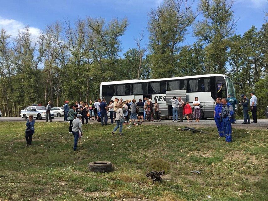 Фото с места аварии предоставлено пресс-службой УМВД России по Орловской области