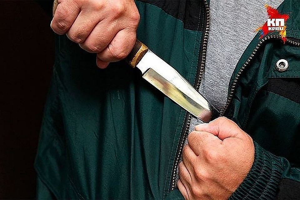 Обвиняемый в убийстве вложил нож в руку своей жертвы. Фото: архив "КП"