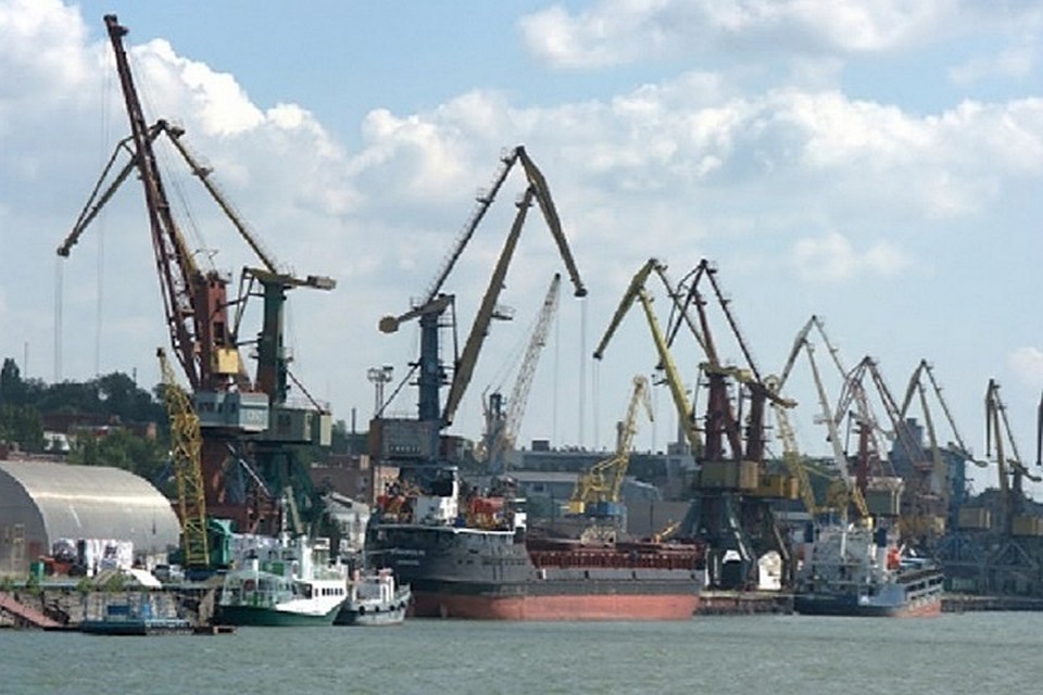 Следователи устанавливают все обстоятельства гибели матроса. Фото: АО "Ростовский порт"