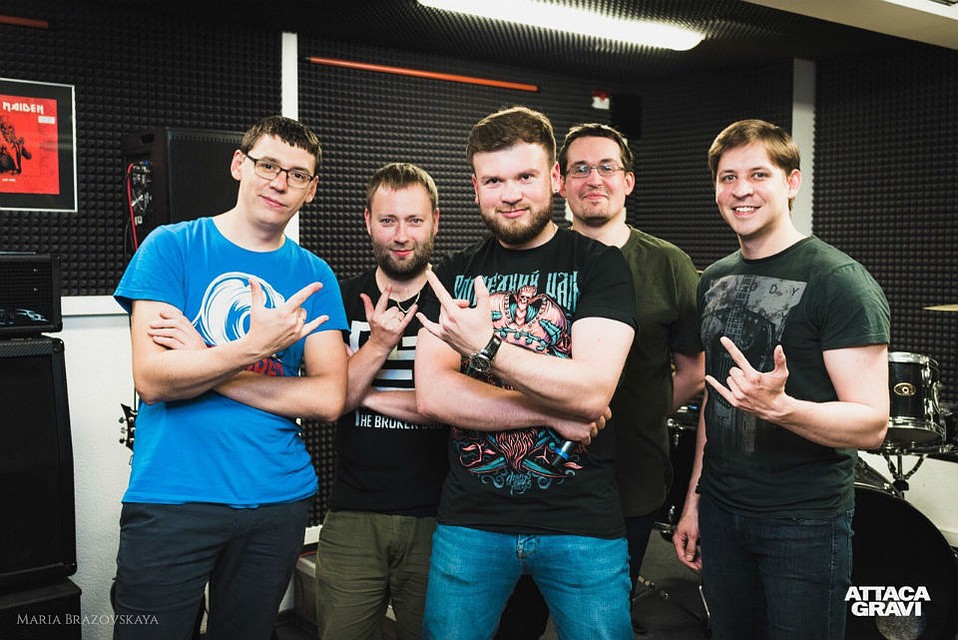 За музыкальную часть вечера отвечают DrumTamTam, самая заполярная post-hardcore группа в ямине Suspect under pressure и амбициозные и развивающиеся The broken soul.