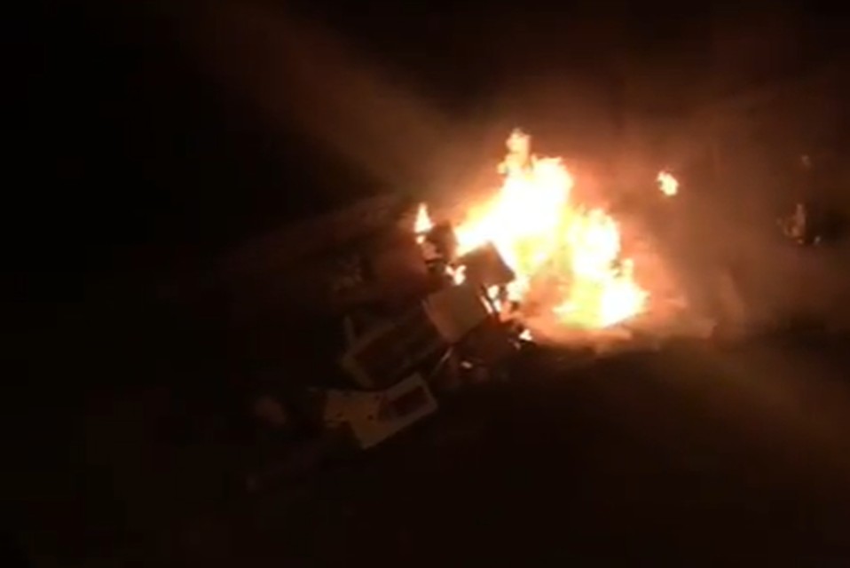 По словам свидетелей, поджог произошел уже во второй раз за сутки. Скрин из видео dps_vl