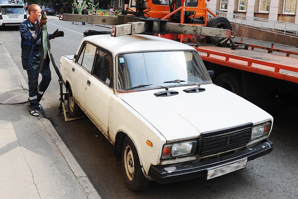 Автомобиль ВАЗ 2107