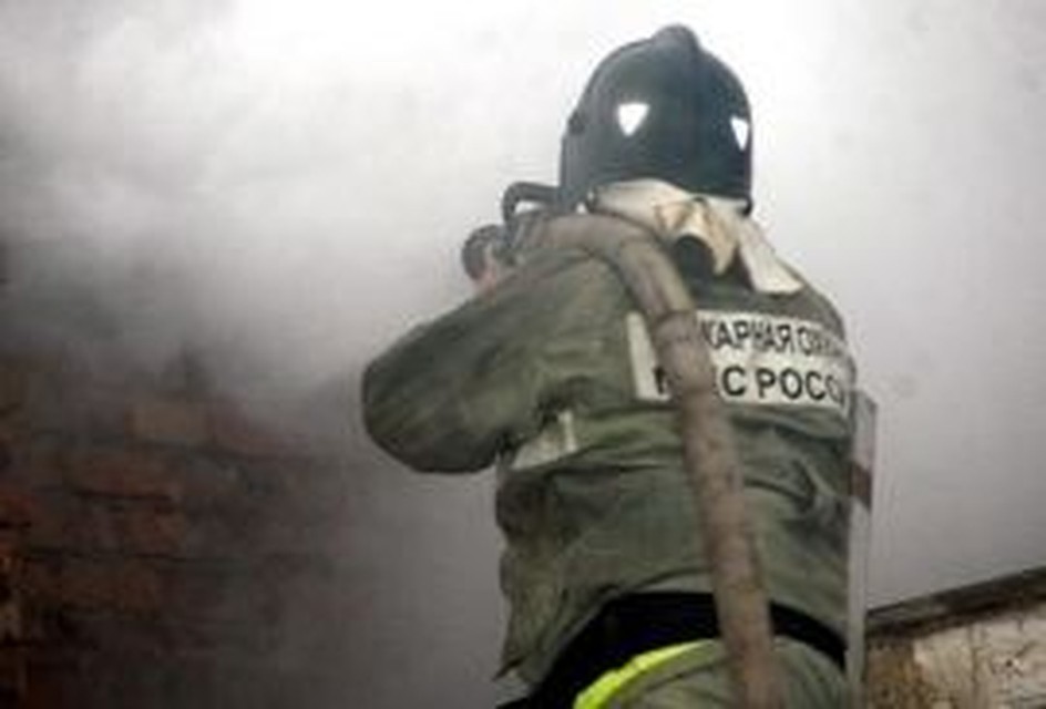 В ночном пожаре в Новом Уренгое пострадал один человек Фото: 89.mchs.gov.ru