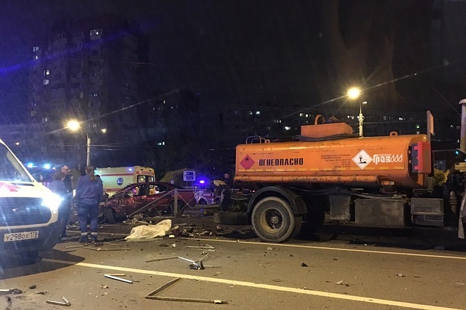 На проспекте Энгельса под колесами иномарки погибла пенсионерка. Фото: vk.com/spb_today