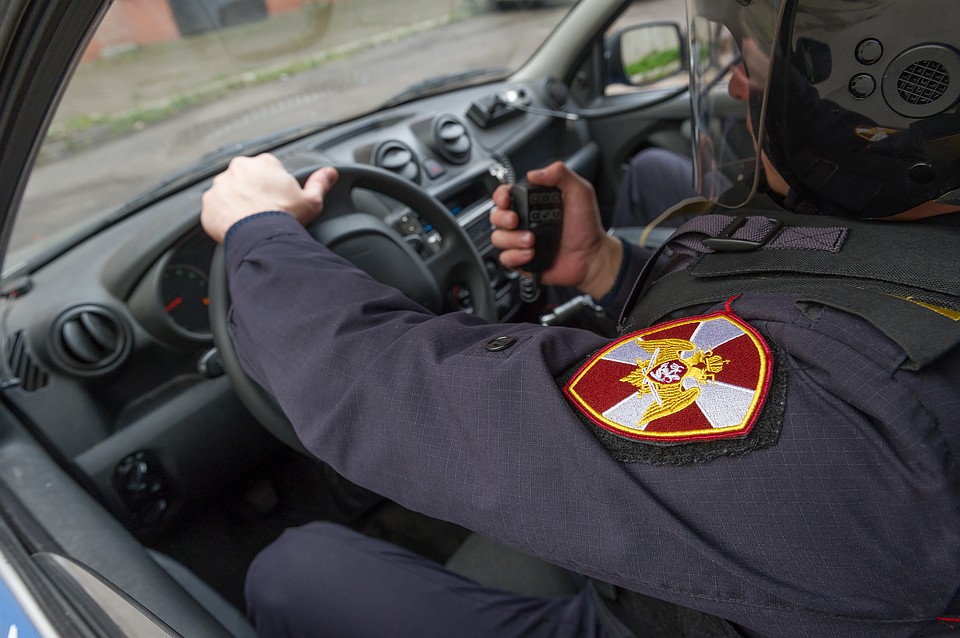 В больнице в Киришах мужчина напал с ножом на медсестру
