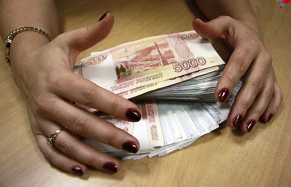 Женщины обманули 95 человек почти на полмиллиона рублей