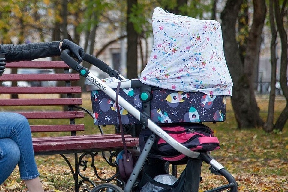 Коляска стоила 10 тысяч.