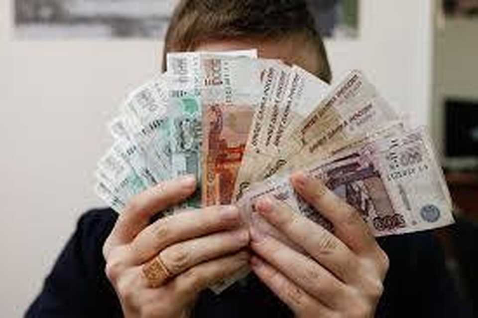 В Магнитогорске фирма оформляет кредиты на своих сотрудников