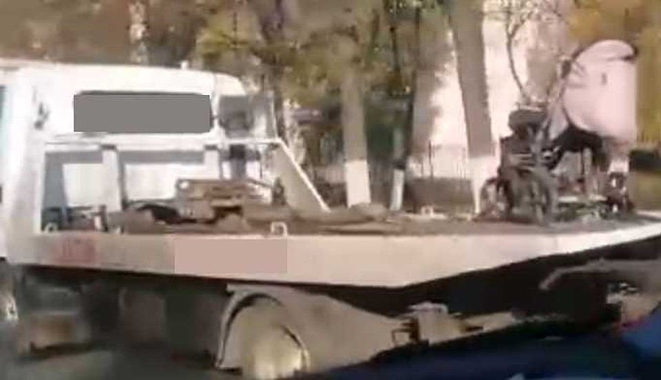 Коляску повезли на штрафстоянку?