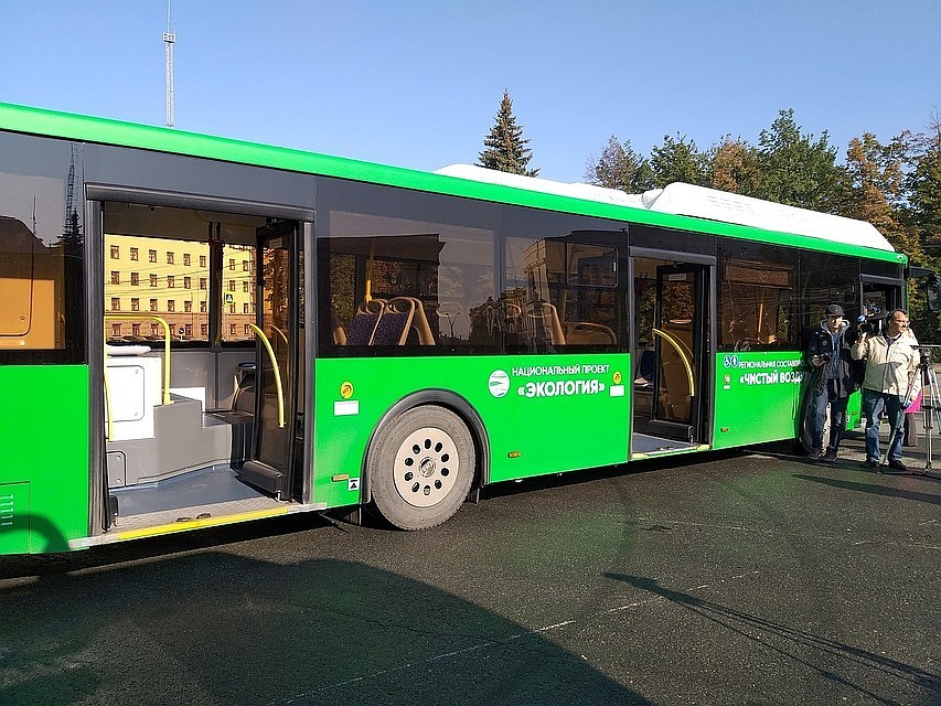 Новые автобусы на муниципальном маршруте N 64 вытеснили с маршрута одноименного нелегального перевозчика.