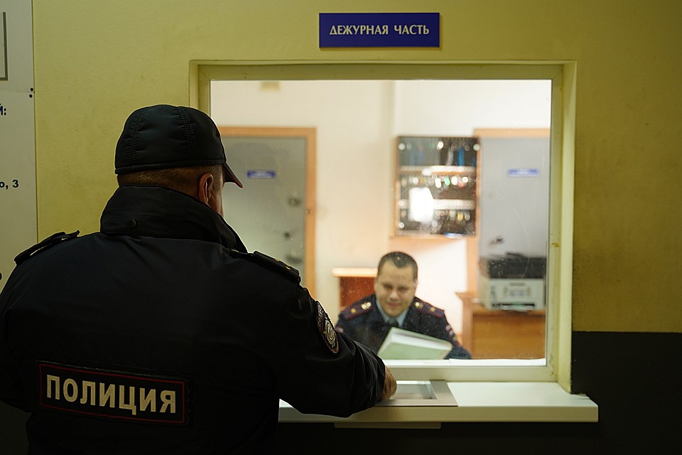 В настоящее время полиция проводит проверку и разыскивает вора