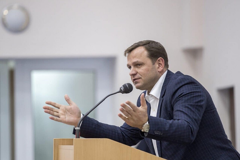 Андрей Нэстасе.