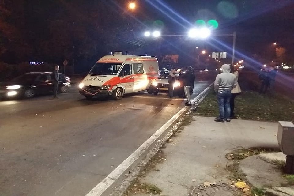 В Кишиневе водитель "скорой" спровоцировал ДТП. Фото: echipa.md