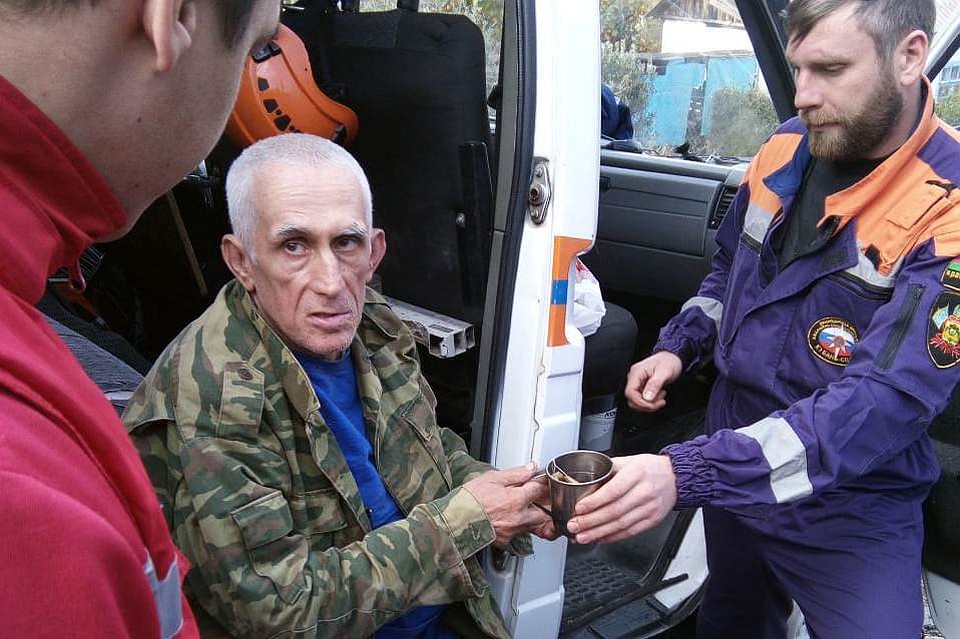 Мужчину нашли с сильным обезвоживанием. Фото: "Кубань СПАС"