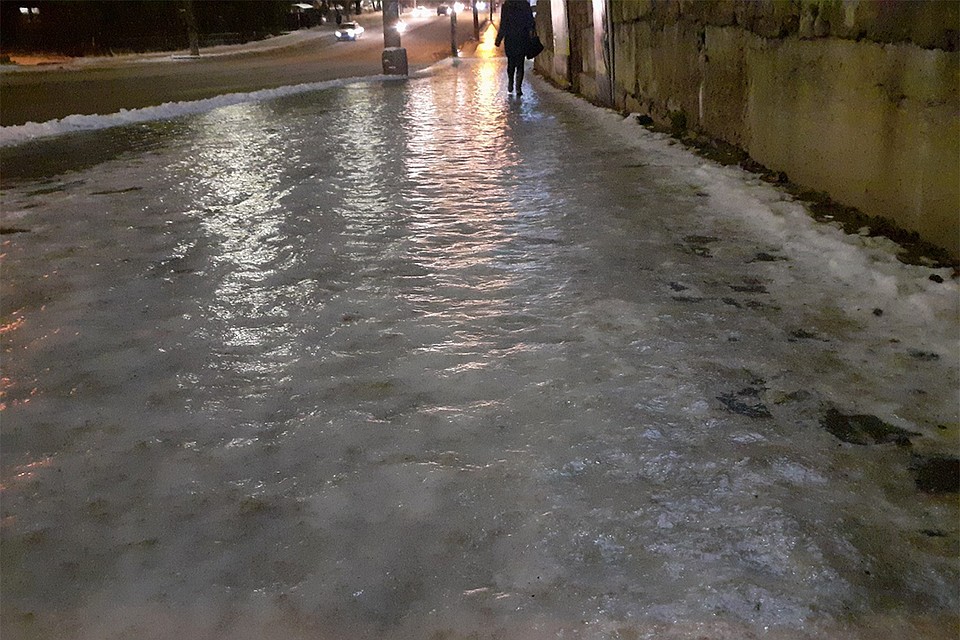 В воскресенье в Кирове прошел ледяной дождь. Фото: vk.com/meteokirov