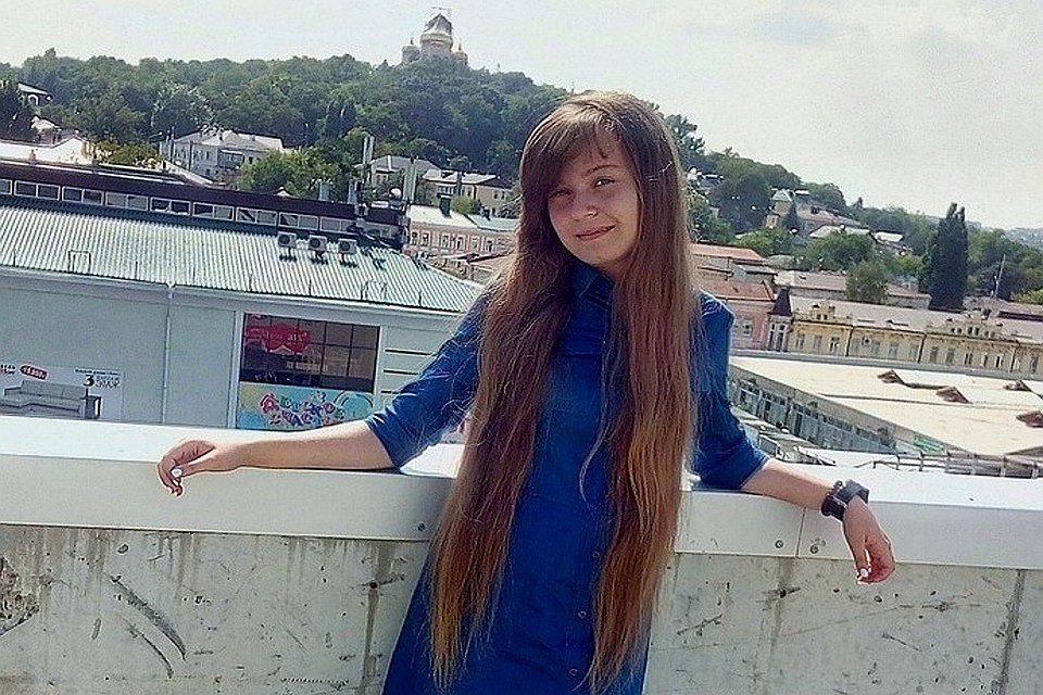 Телефон школьницы обнаружили в лесополосе