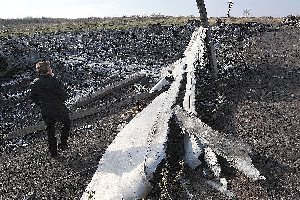 Следователи ищут свидетелей , которые могут знать, кто приказал сбить MH17