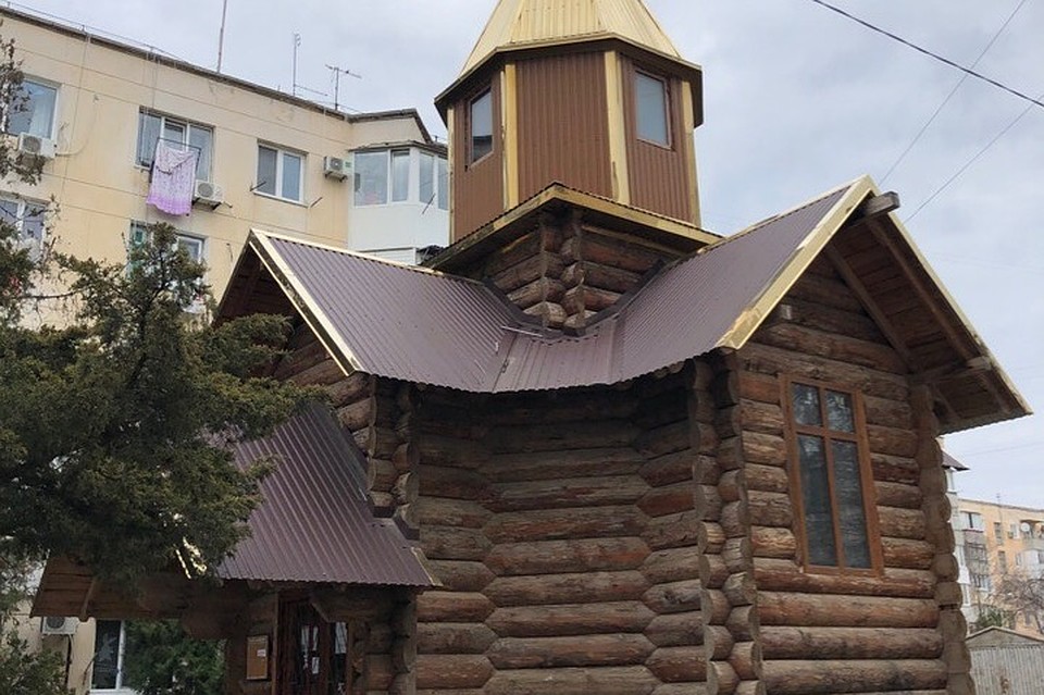 Деревянный храм без документов построили "под шумок" Евромайдана