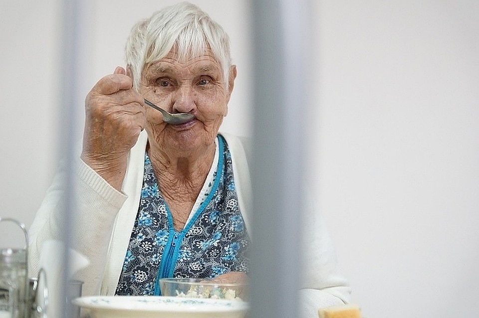 Комиссия ншла массу нарушений в сожержании пожилых людей.