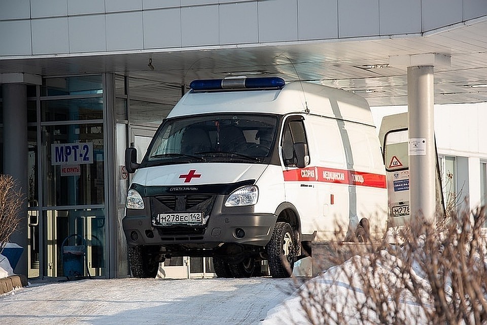 В Москве внуки засунули пенсионерке в уши пластилин,а врачи признали его новообразованием