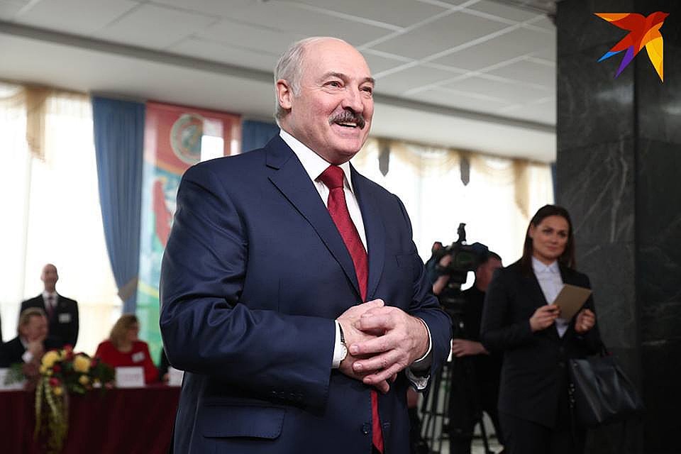 Александр Лукашенко выразил сожаление о том, что Екатерина Карстен и Александра Герасименя ушли из спорта