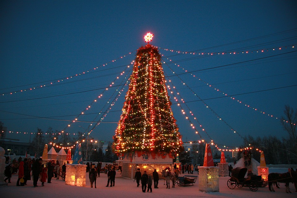 Новогодний ледовый городок